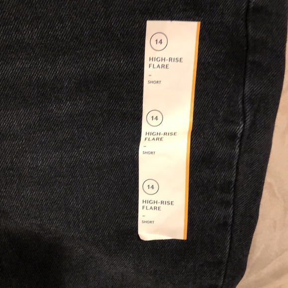 Universal Thread Jeans - Picture 3 of 12